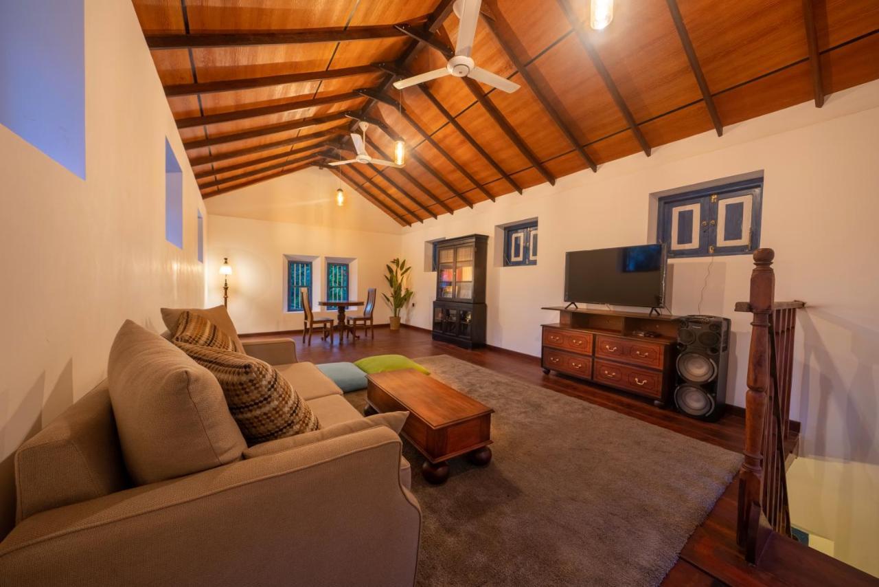 5Br Luxury Villa With Pool The Blues Mihiripenne Exterior foto